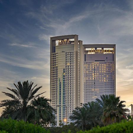 מלון מנאמה Onyx Rotana מראה חיצוני תמונה The hotel in 2016