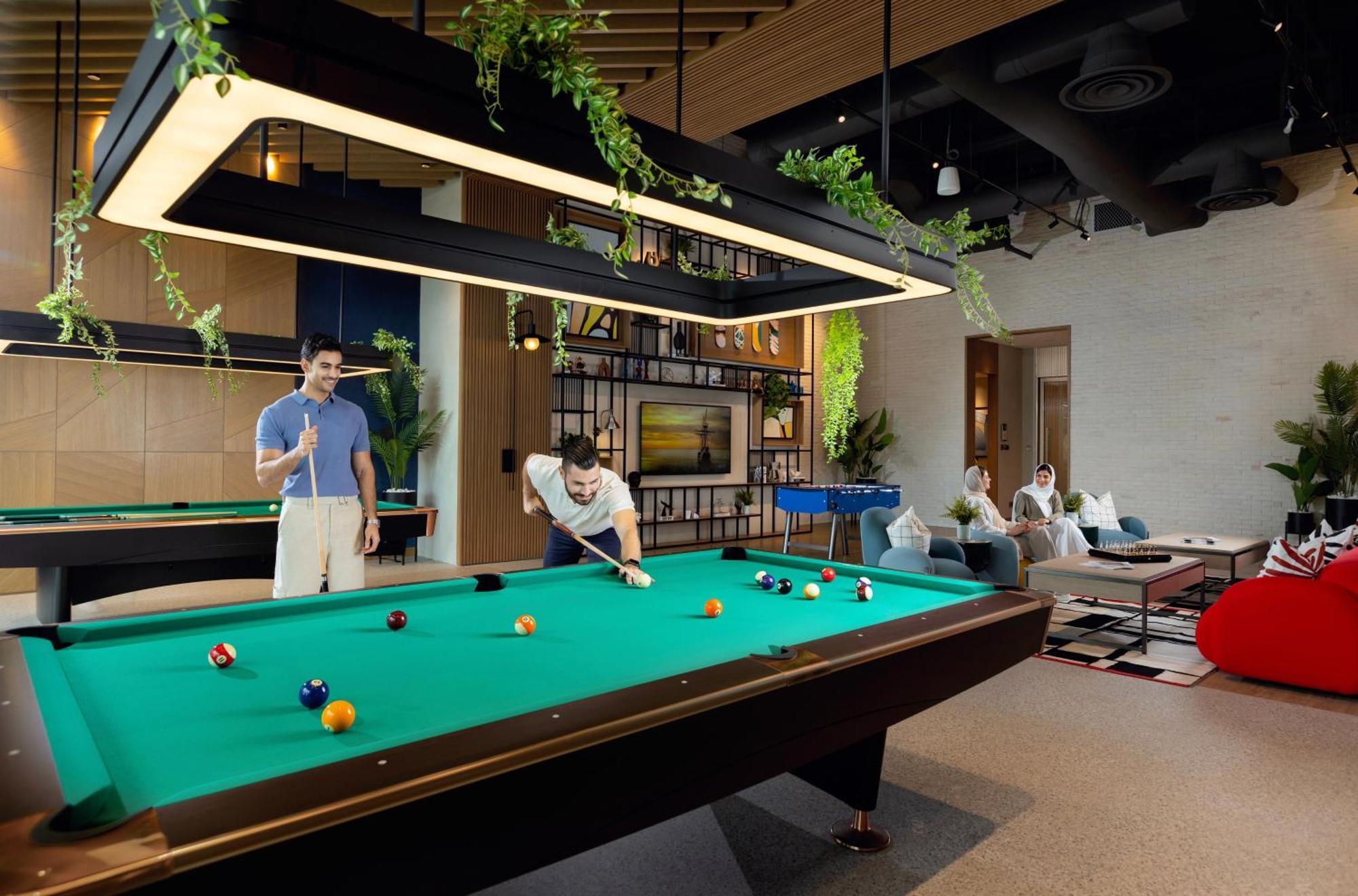 מלון מנאמה Onyx Rotana מראה חיצוני תמונה The Billiard Room