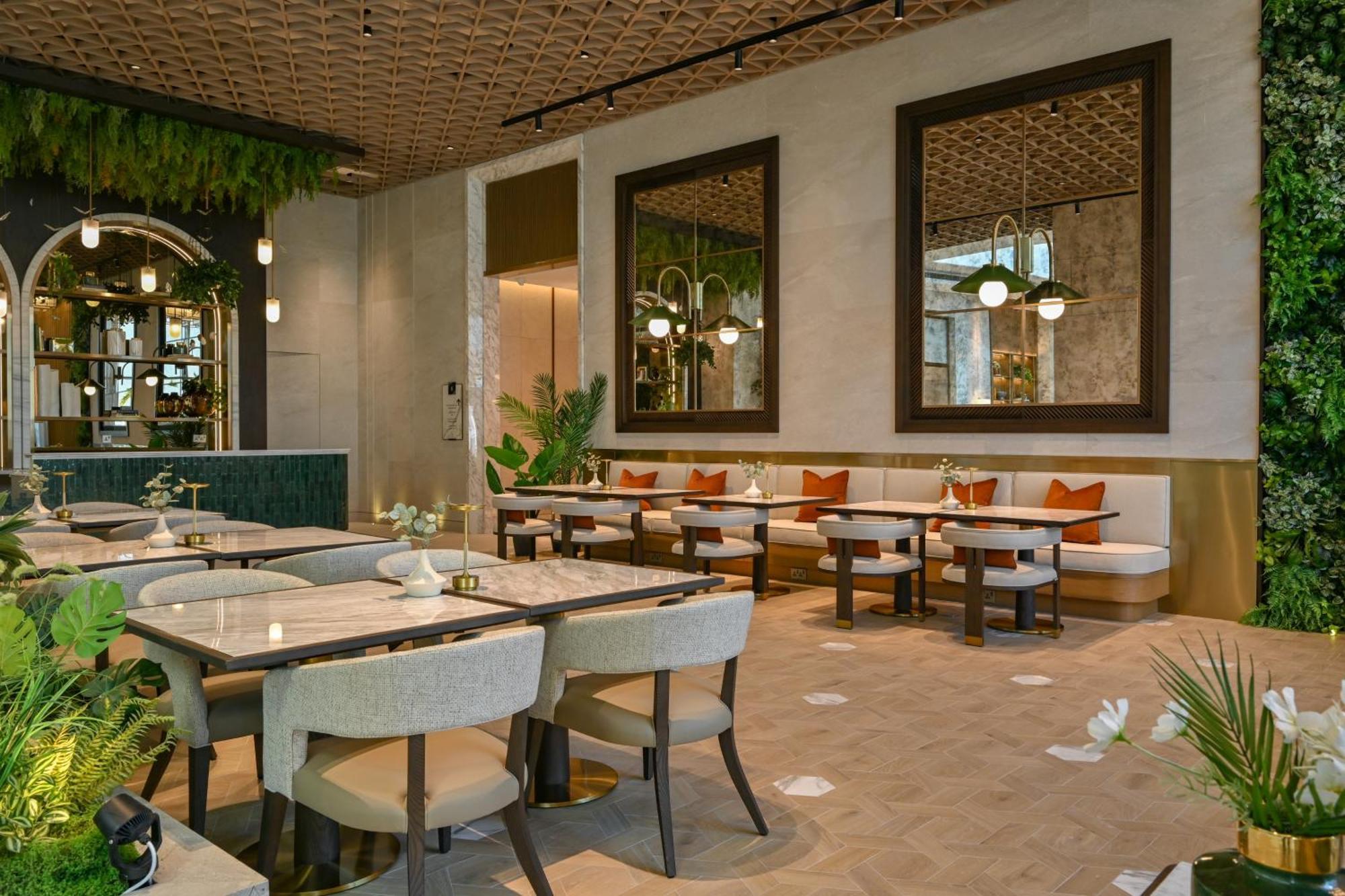 מלון מנאמה Onyx Rotana מראה חיצוני תמונה The interior of the restaurant