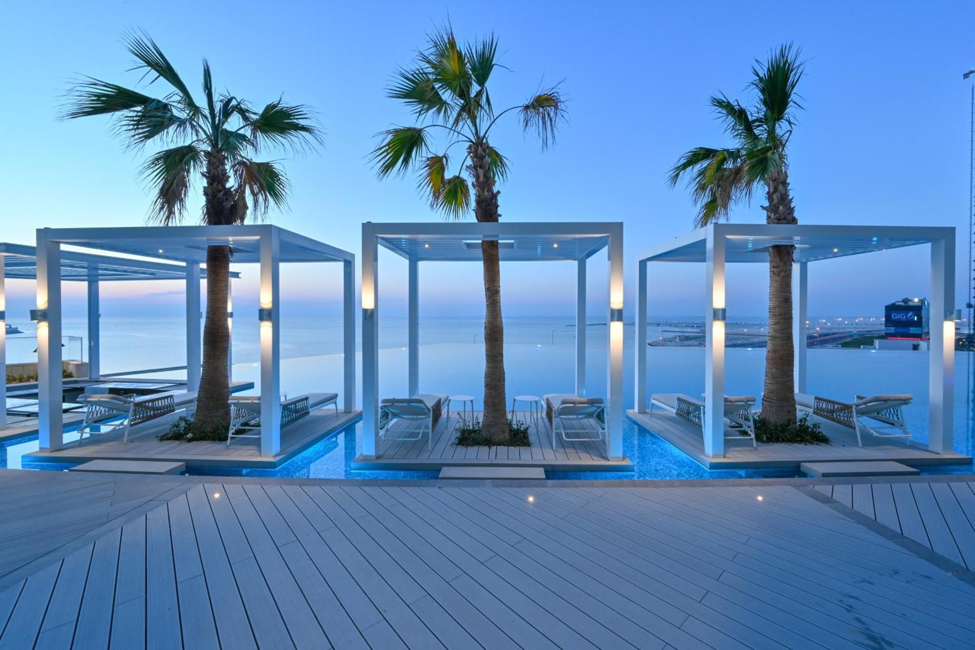 מלון מנאמה Onyx Rotana מראה חיצוני תמונה The beach at the hotel