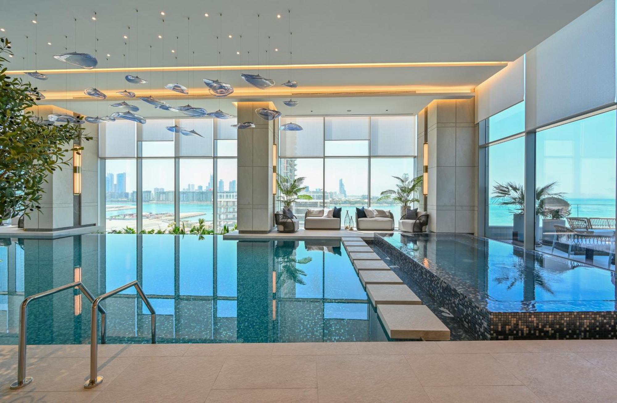 מלון מנאמה Onyx Rotana מראה חיצוני תמונה The swimming pool at the hotel